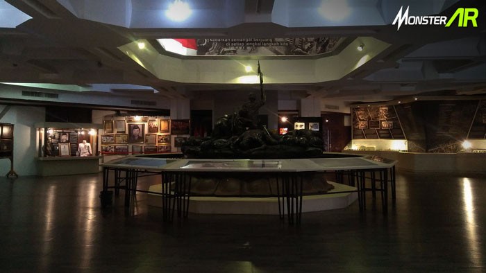 museum hologram surabaya
